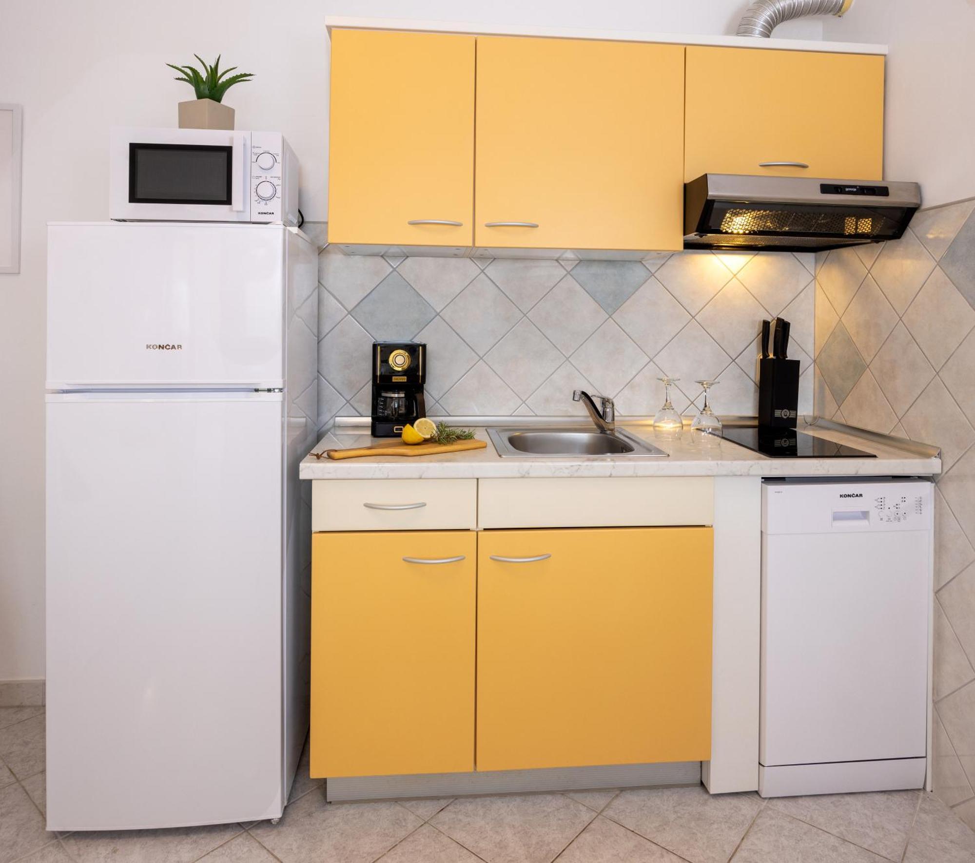 Apartments Stomarica Brela Habitación foto